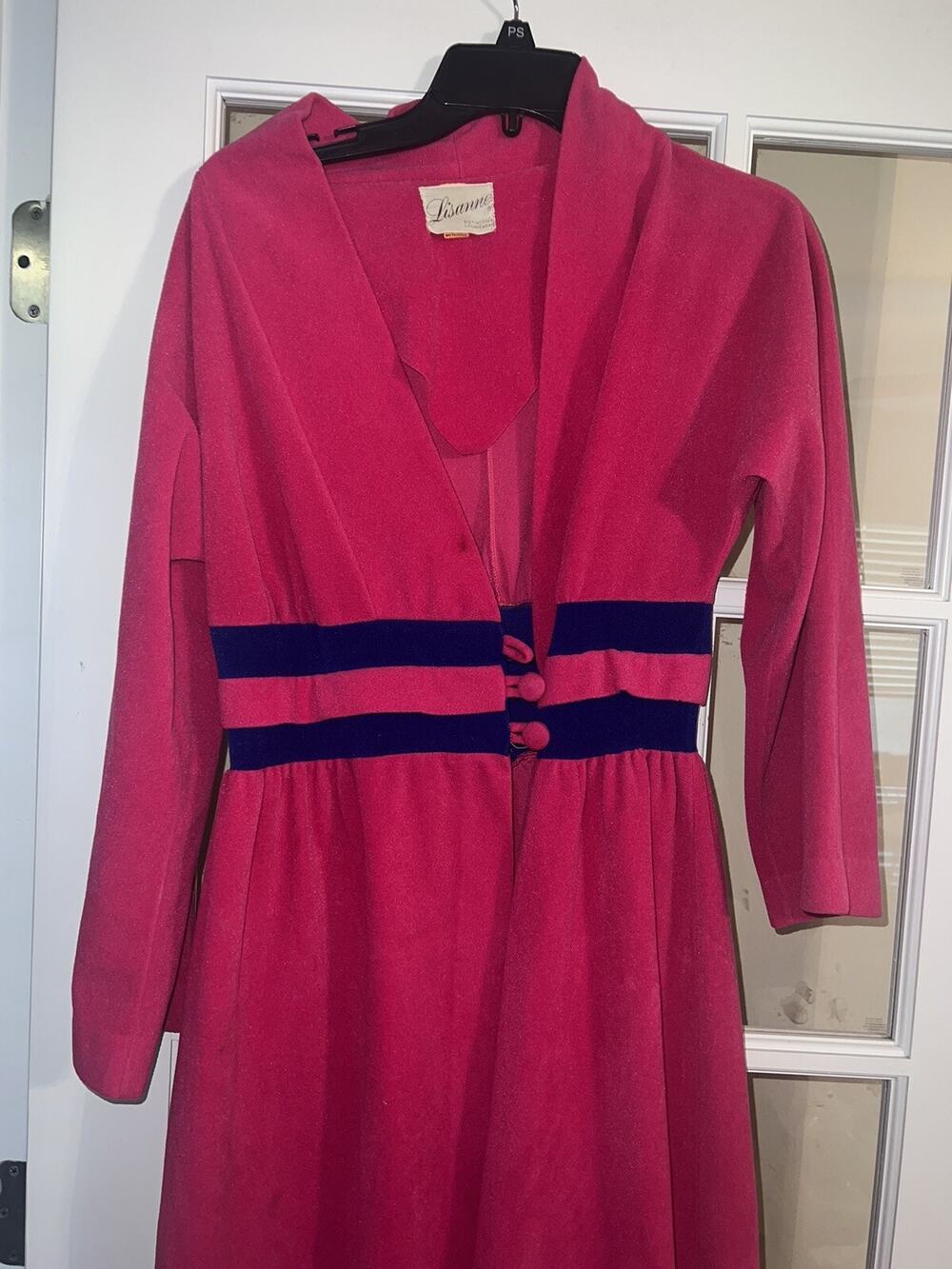 Lisanne vintage distinctive loungewear pink blue velvet buttons union tag medium